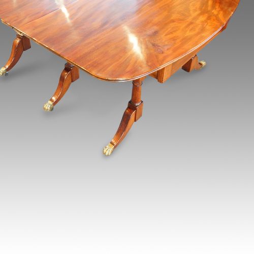 fig 2. Regency mahogany 14+ seat extending dining table