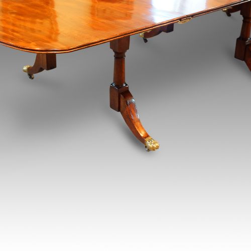 fig 3. Regency mahogany 14+ seat extending dining table