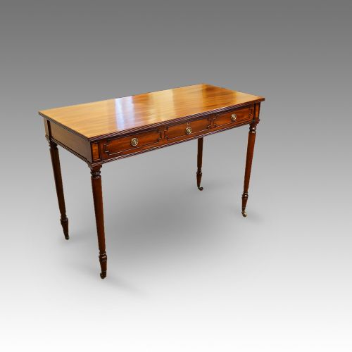 fig 3. Regency mahogany side table, in the manner of Gillow of Lancaster