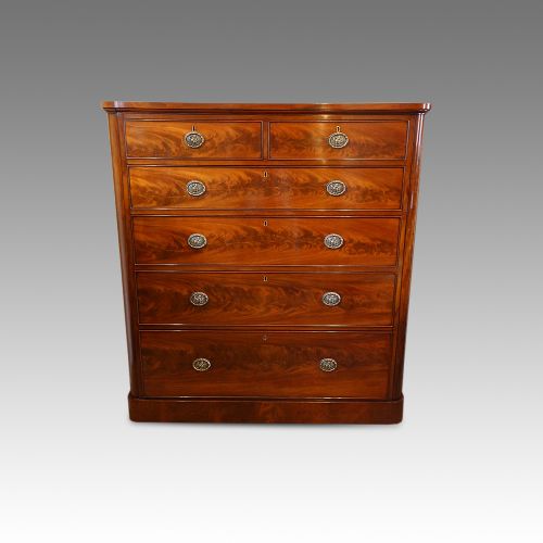 Large Victorian Mahogany Chest of Drawers