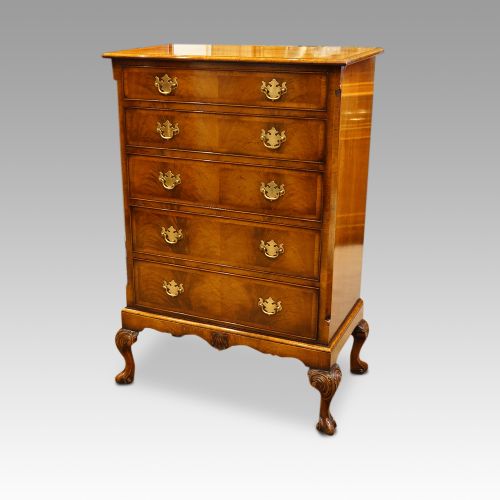 Walnut Chest in the Georgian Style