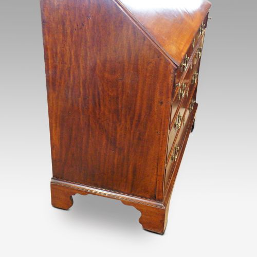 fig 2. George III mahogany bureau