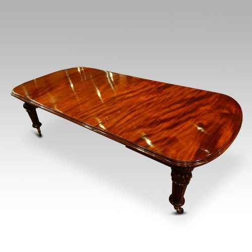 fig 2. Victorian mahogany 10+ seat dining table