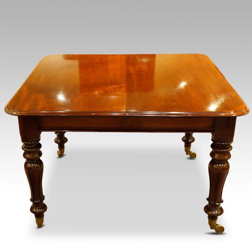 fig 3. William IV mahogany extending dining table