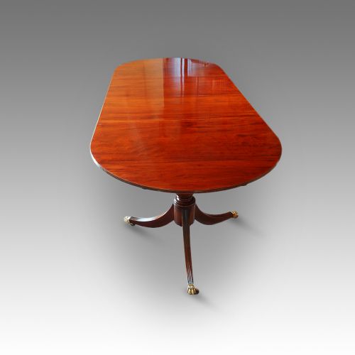 fig 2. 1920's Mahogany pedestal dining table