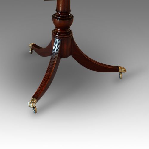 fig 3. 1920's Mahogany pedestal dining table