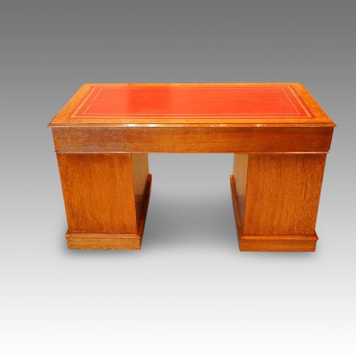 fig 6. Victorian oak pedestal desk