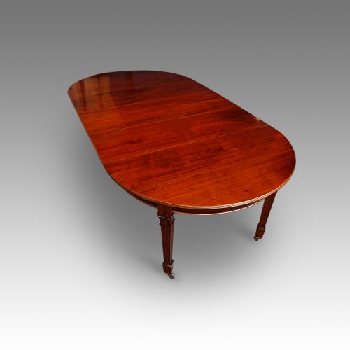 fig 1. Edwardian mahogany extending dining table
