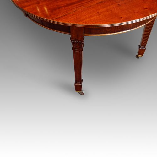 fig 5. Edwardian mahogany extending dining table