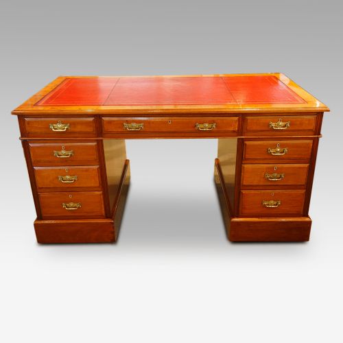 Edwardian Mahogany Pedestal Desk