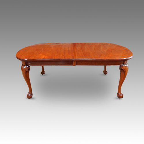 fig 2. Edwardian mahogany extending dining table