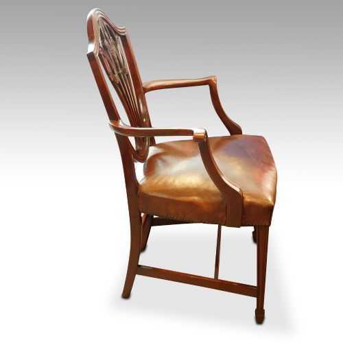 fig 4. Set of 8 Hepplewhite style dining chairs