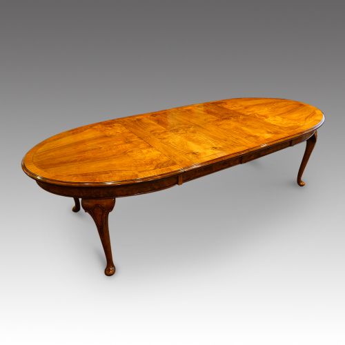 fig 5. Edwardian walnut extending dining table