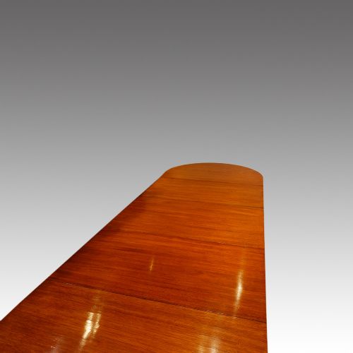 fig 3. Antique mahogany 3 pillar dining table