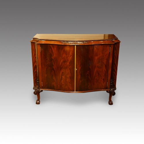 Maple & Co Edwardian Serpentine Mahogany Sideboard