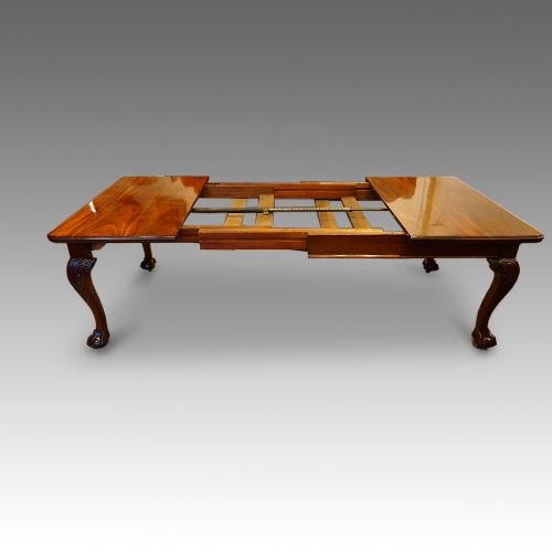 fig 1. Edwardian mahogany 2 leaf extending dining table
