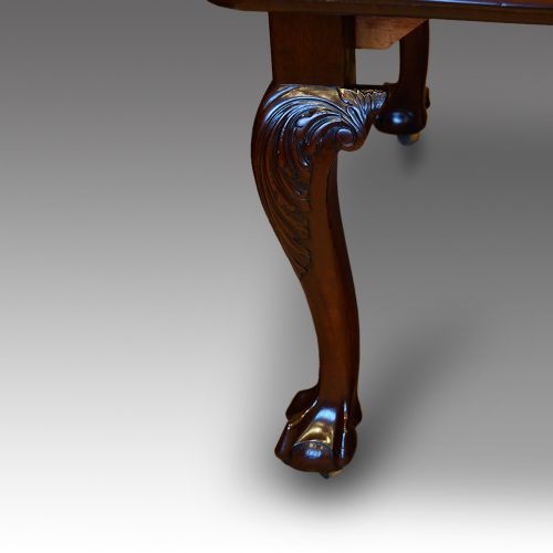 fig 3. Edwardian mahogany 2 leaf extending dining table