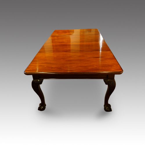 fig 4. Edwardian mahogany 2 leaf extending dining table