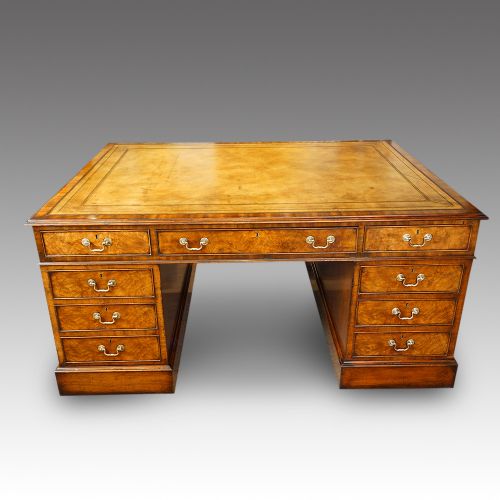 George V Walnut Partners Desk