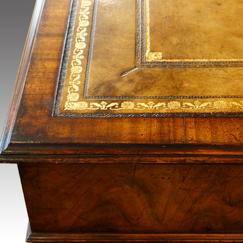 fig 5. George V walnut partners desk