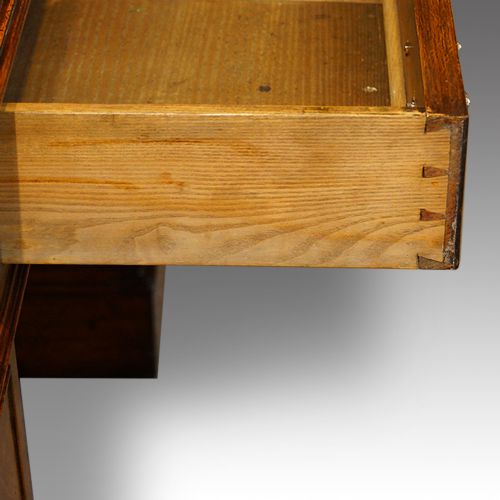 fig 6. George V walnut partners desk