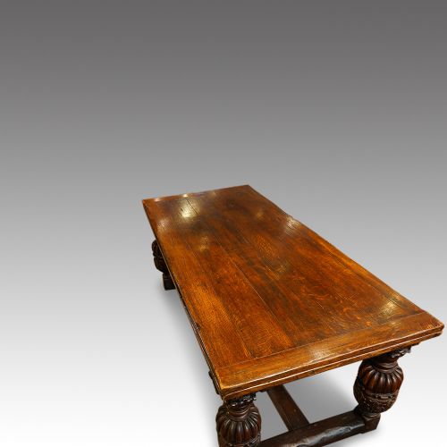fig 4. Antique oak large draw leaf dining table
