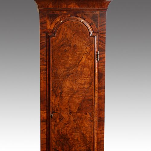 fig 5. George II walnut longcase clock by Nathanial Seddon