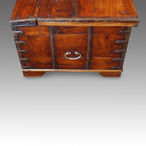 fig 1. Antique Colonial merchant’s chest