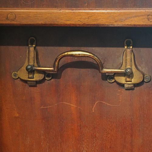 fig 6. William IV mahogany small dining table