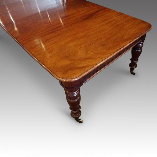 fig 3. William IV mahogany extending dining table