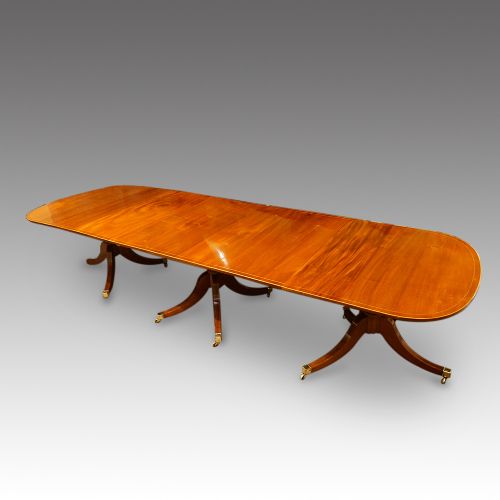 Georgian Style Mahogany 3 Pillar Dining Table