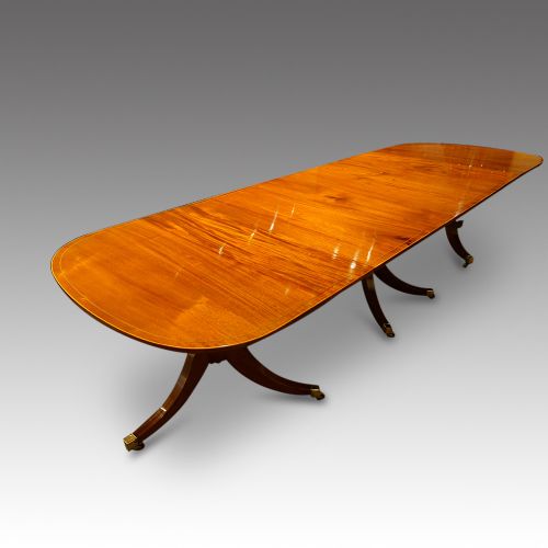 fig 3. Georgian style mahogany 3 pillar dining table