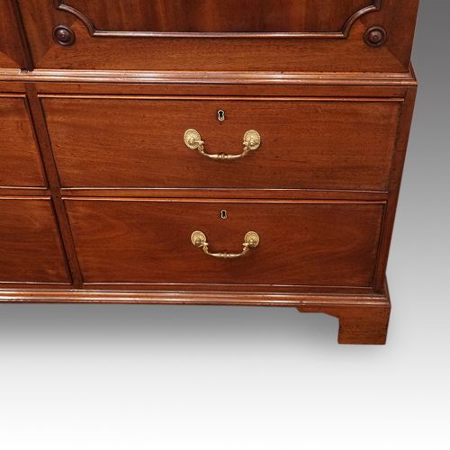 fig 4. George III mahogany cupboard press