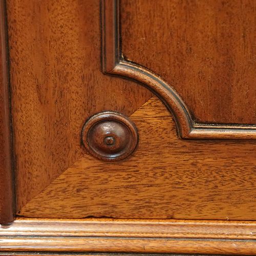 fig 7. George III mahogany cupboard press