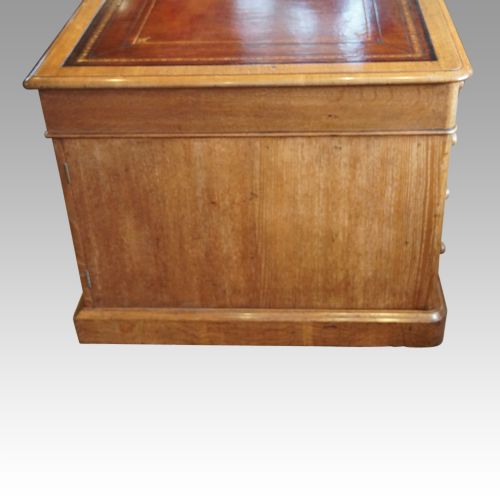 fig 8. Victorian oak partners desk