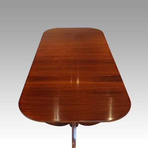fig 2. George VI mahogany pedestal dining table 