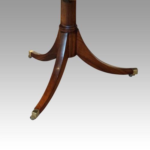 fig 3. George VI mahogany pedestal dining table 