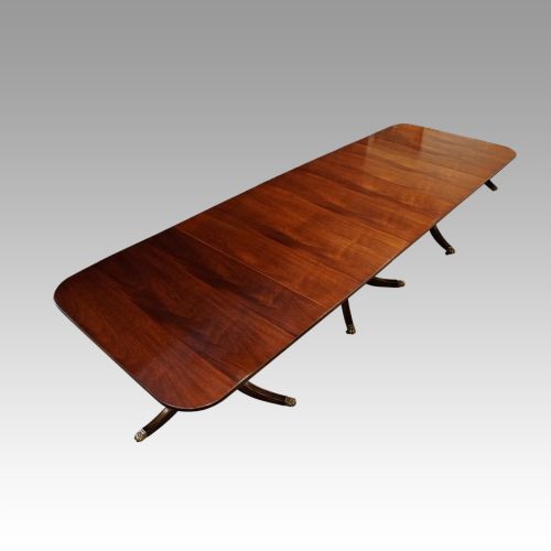 Regency Style Mahogany 3 Pillar Dining Table