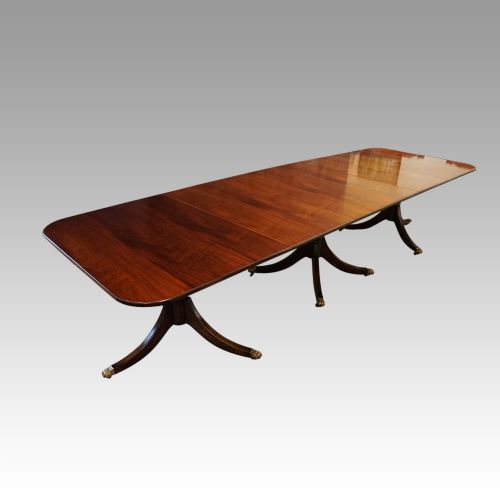 fig 1. Regency style mahogany 3 pillar dining table