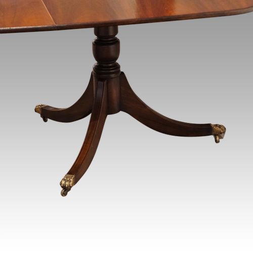 fig 3. Regency style mahogany 3 pillar dining table