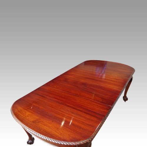 fig 7. Edwardian mahogany extending dining table