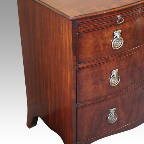 fig 1. Regency mahogany Batchelors chest