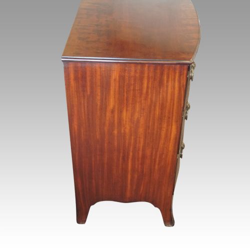 fig 2. Regency mahogany Batchelors chest