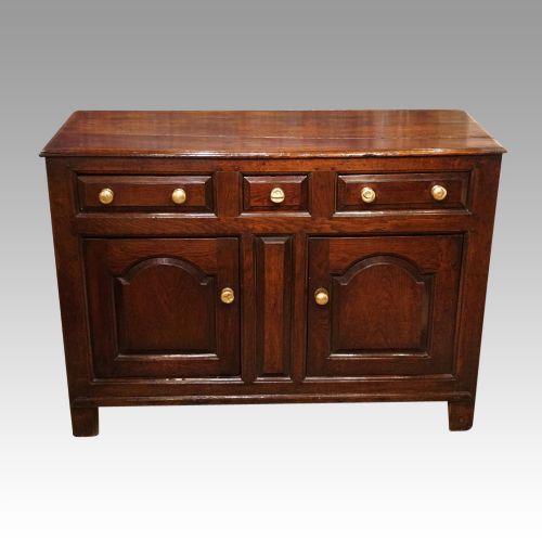 fig 5. Georgian oak dresser base