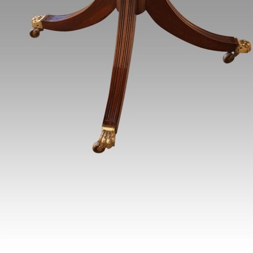 fig 1. Edwardian mahogany 3 pillar dining table