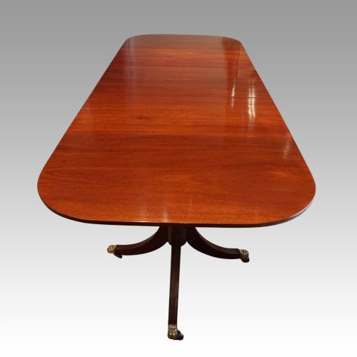 fig 6. Edwardian mahogany 3 pillar dining table