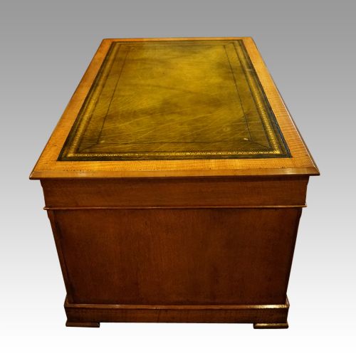 fig 7. Victorian oak partners desk