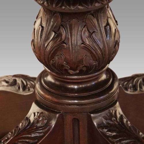 fig 2. Large George V triple pillar mahogany dining table