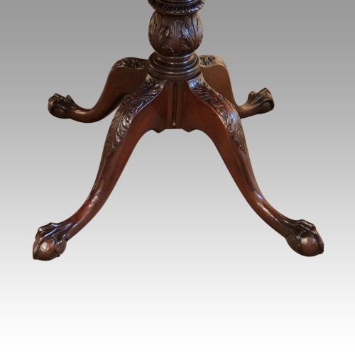 fig 3. Large George V triple pillar mahogany dining table