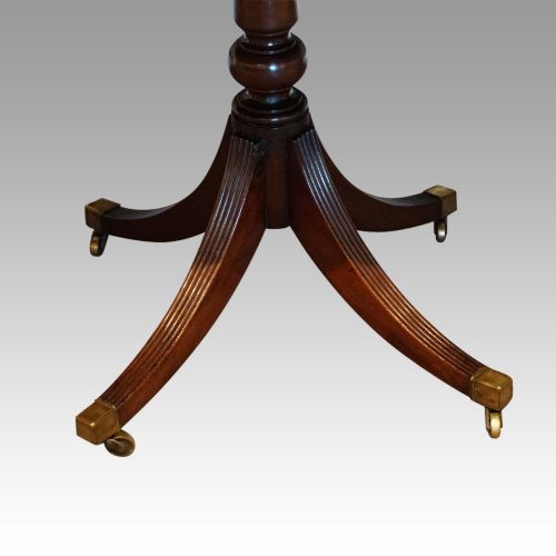 fig 1. George V mahogany 3 pillar dining table